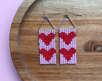 Red heart beaded earrings Heart seed bead earrings Valentine's day gift Red Pink heart earrings Valentine Gift for her Modern bead earrings