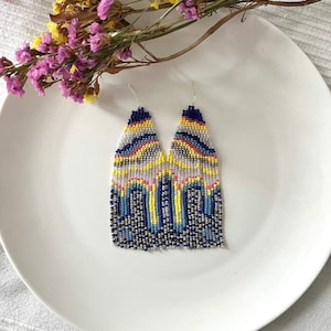 Abstract beaded earrings Fringe seed bead earrings Modern earrings Flowing paints earrings Dangle statement bead earrings Gift for her