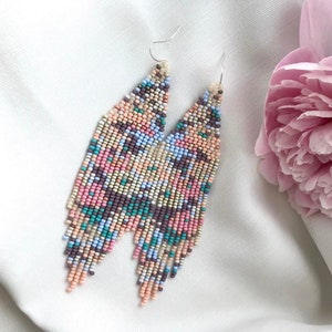 Tender beaded earrings Flower earrings Pink beaded earrings Pastel seed bead earrings Fringe bead earrings Bridal earrings Bridesmaid Gift