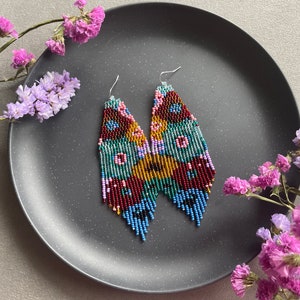 Flowers beaded earrings Abstract seed bead earrings Fringe bead earrings Floral beaded earrings Gift for her Boho Chic beaded earrings