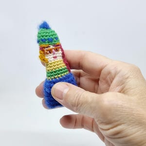 Petite poupée anti-souci, amie de poche, copine de sac, grigri original, cadeau unique, pour elle, pour moi, anniversaires, fêtes, beau Noël