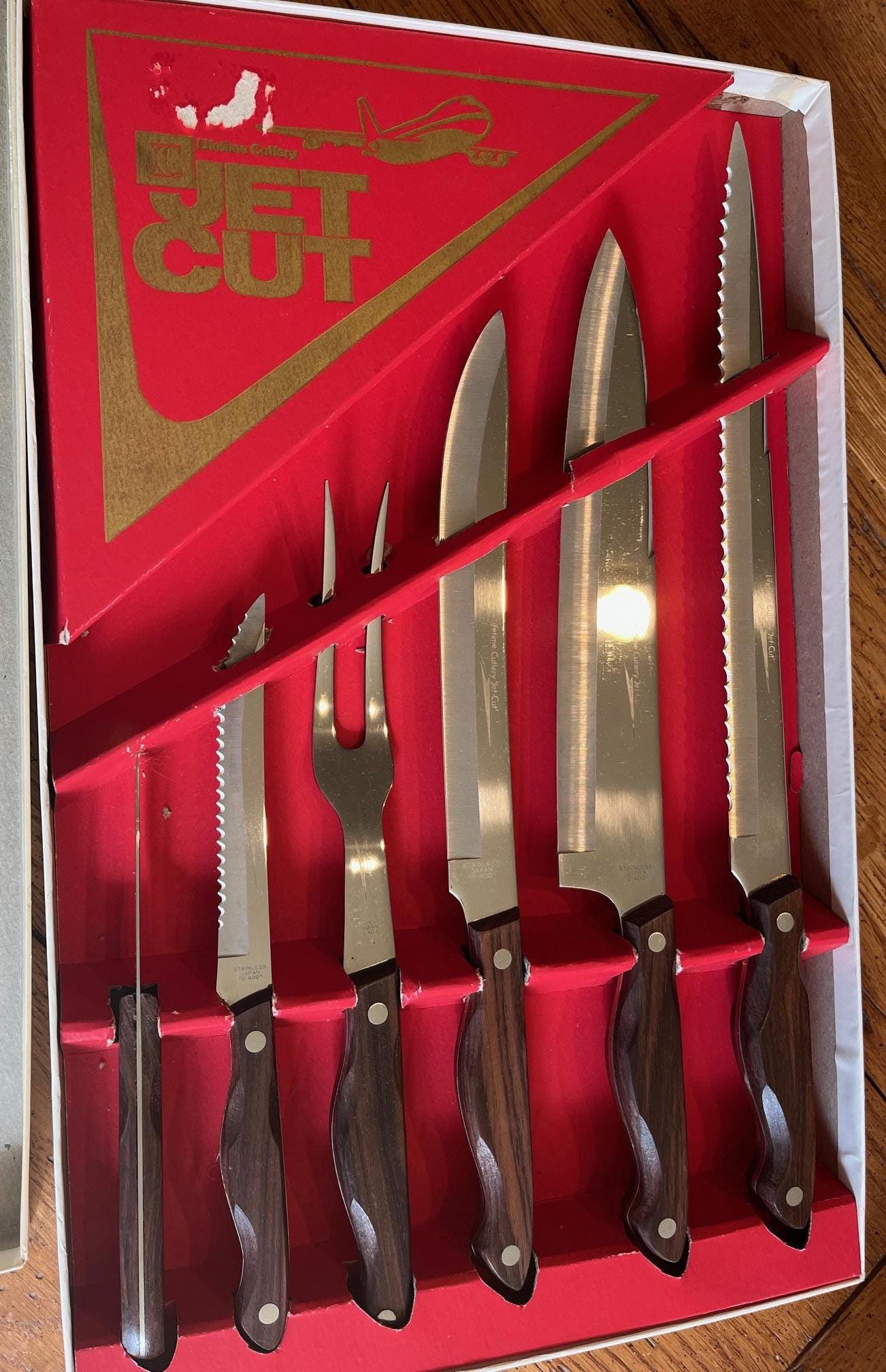 Vintage Jet Cut Internationally Famous Professional Quality