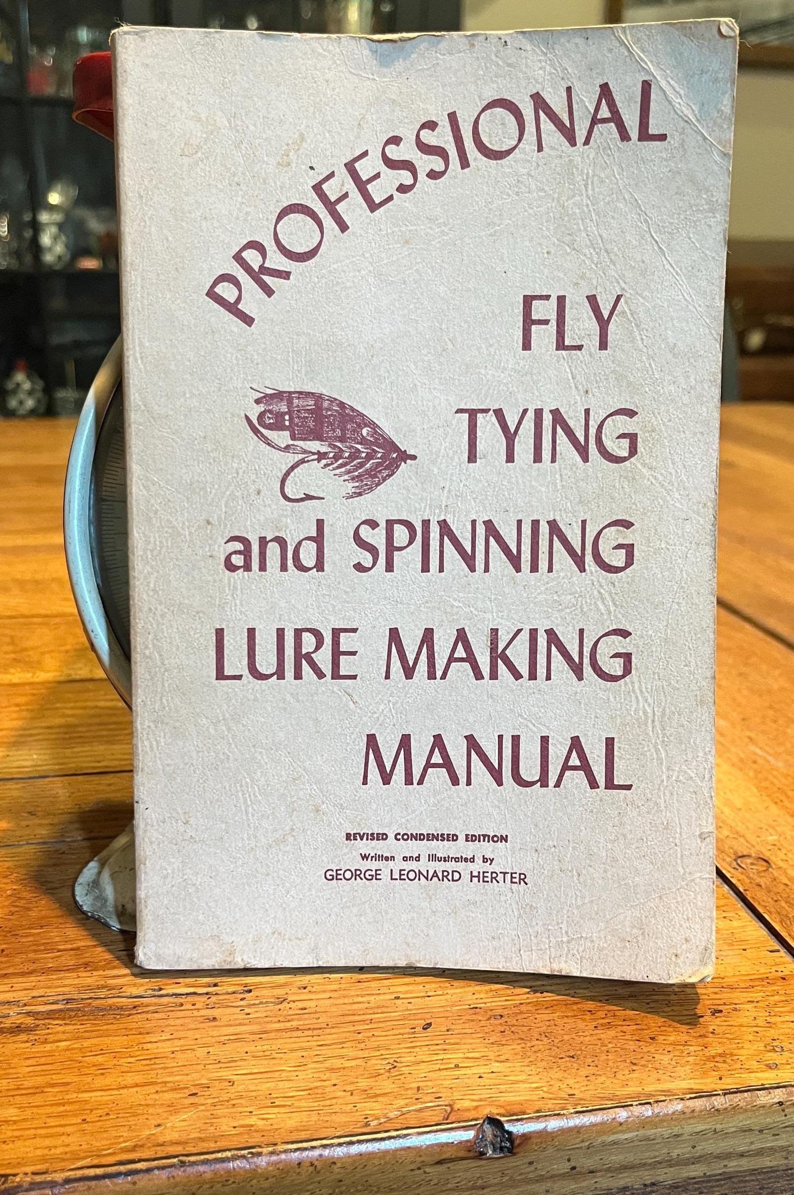 古洋書 Professional Fly Tying, by E.D, 1971 Vintage Book