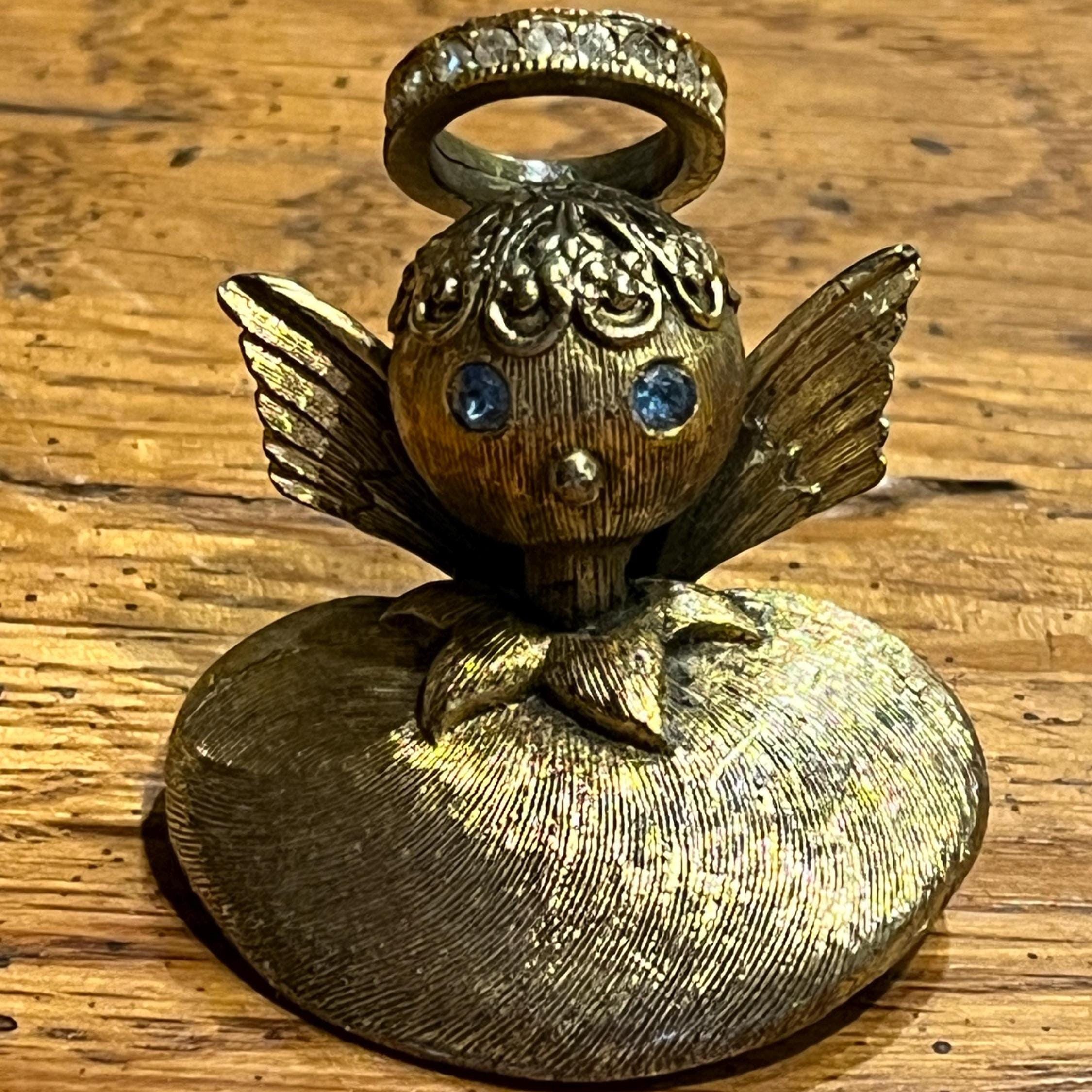 Pin's Revers Vintage Ton Or - Motif Wednesday Angel (Ange) - Occasion