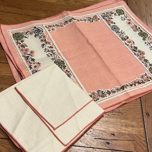 Vintage Placemats and Napkins, (x4 each) Pink MCM Design