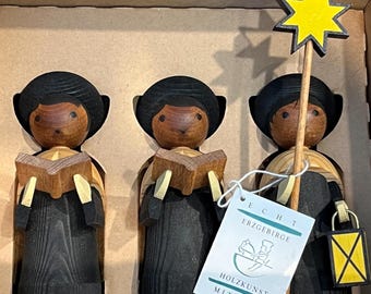 Vintage Folk Art Wooden Caroling Figurines, Erzgebirge of Germany, Set of 3