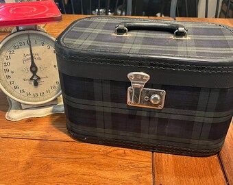 Vintage Blackwatch Plaid Train Case or Cosmetics Suitcase