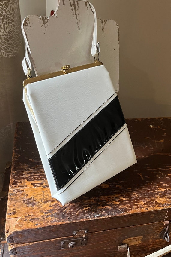 Vintage Black and White Pocketbook Purse - image 1