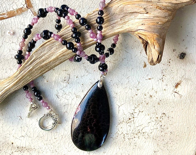 Onyx Dragon Veins Agate Lepidolite & Quartz Crystal Necklace - 31 inch