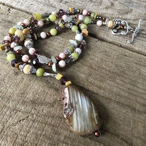 Süßwasserperle Jade Kristall Quarz Achat Halskette, Boho handgemachte Perlen Edelstein Statement Halskette, Jahrestag Geschenk für Freundin