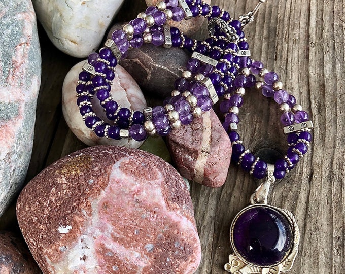 Amethyst and Silver Choker Necklace - 17 inch