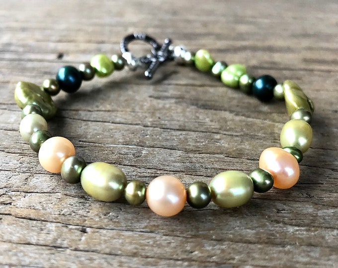 Green Freshwater Pearl Bracelet