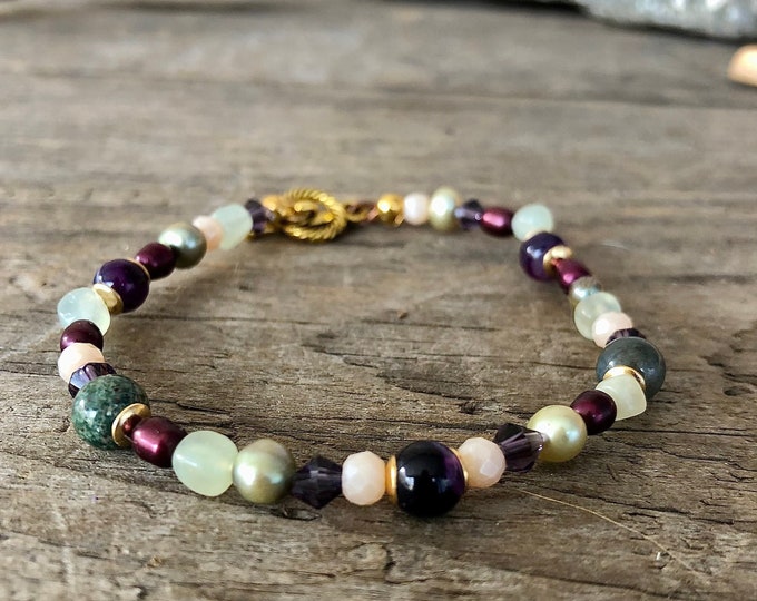 Agate, Quartz Crystal, Freshwater Pearl & Aventurine Bracelet