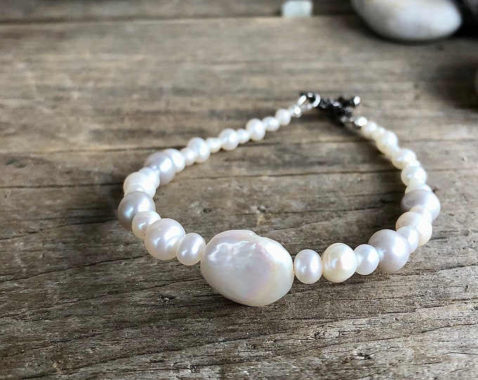 White Freshwater Pearl Bracelet - 8 inch