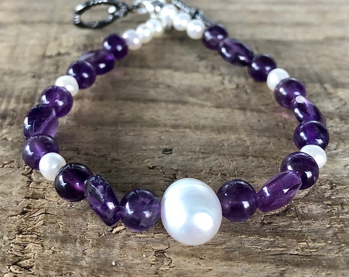 Purple Amethyst & White Freshwater Pearl Bracelet