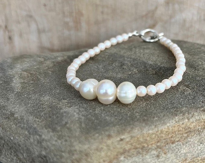 Ivory Freshwater Pearl Bracelet