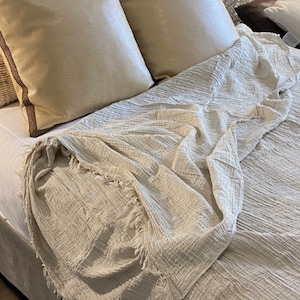 FOUR LAYER MUSLIN bed cover, Organic Gauze Cotton Blanket, Soft Muslin Throw, Reversible Coverlet, King 4 layer Gauze throw, Magic blanket