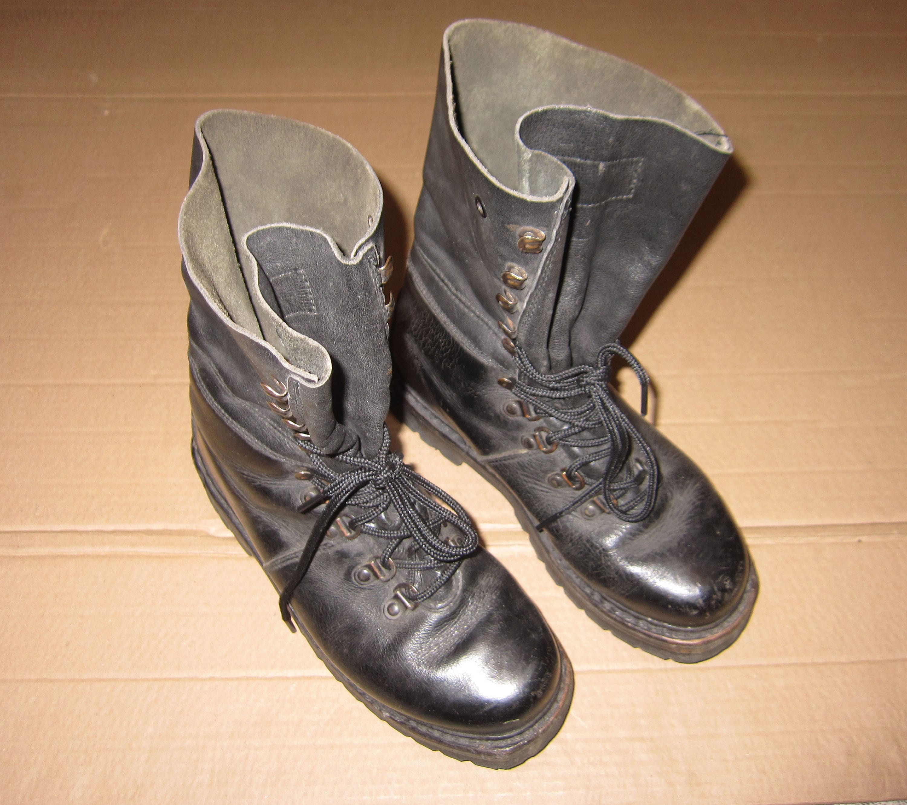Austrian Paratrooper Boots / Army Surplus Boots / Hiking Boots