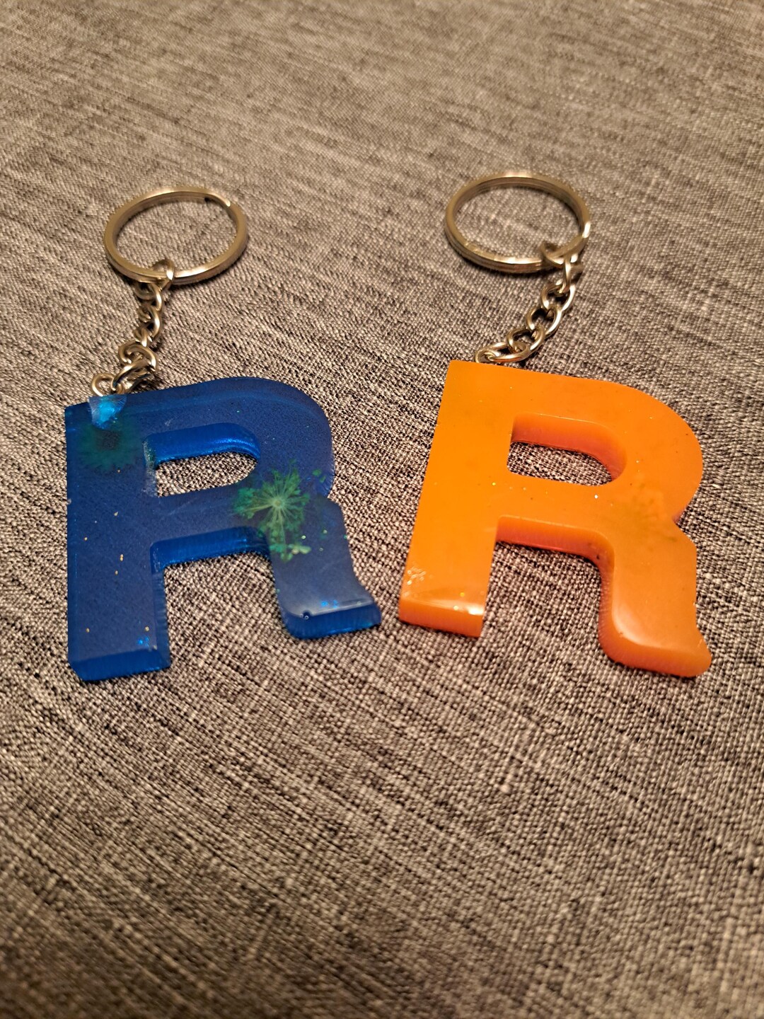 Letter R Keychain - Etsy