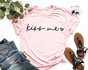 Kiss Me SVG | Kisses SVG | Valentine's Day Shirt SVG | Valentine Kiss svg | Simple Valentines Day Cut File | Happy Valentine's | svg dxf png