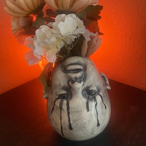 Creepy crying upside down head flower Vase