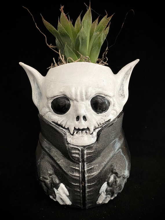 Nosferatu vampire spooky planter