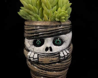 Mummy adorable spooky planter