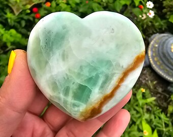 グリーン方解石クリスタルパームストーンヒーリングクリスタル自己愛の