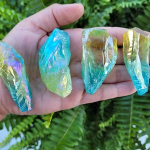Green Yellow Blue Aura Quartz Points, 1 or 5pc Sets, Angel Aura Crystal, Quartz Crystal, Raw Mystic Aura Quartz, Crystal Gridding, Titanium