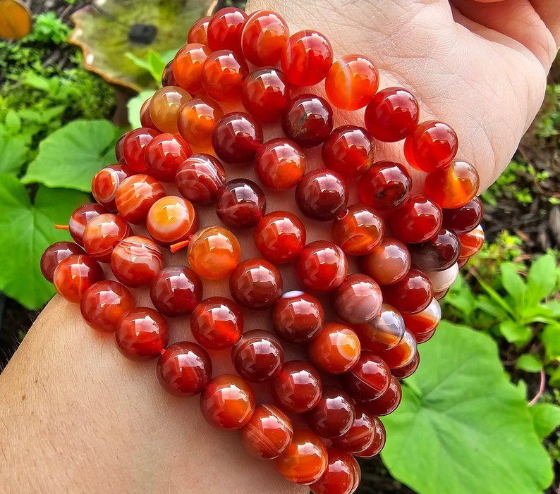 carnelian bracelet, carnelian crystal, red lace agate, banded agate, stretchy bracelet, round beads, red crystal, orange crystal, agate crystal, natural carnelian, round bracelet, genuine carnelian, polished