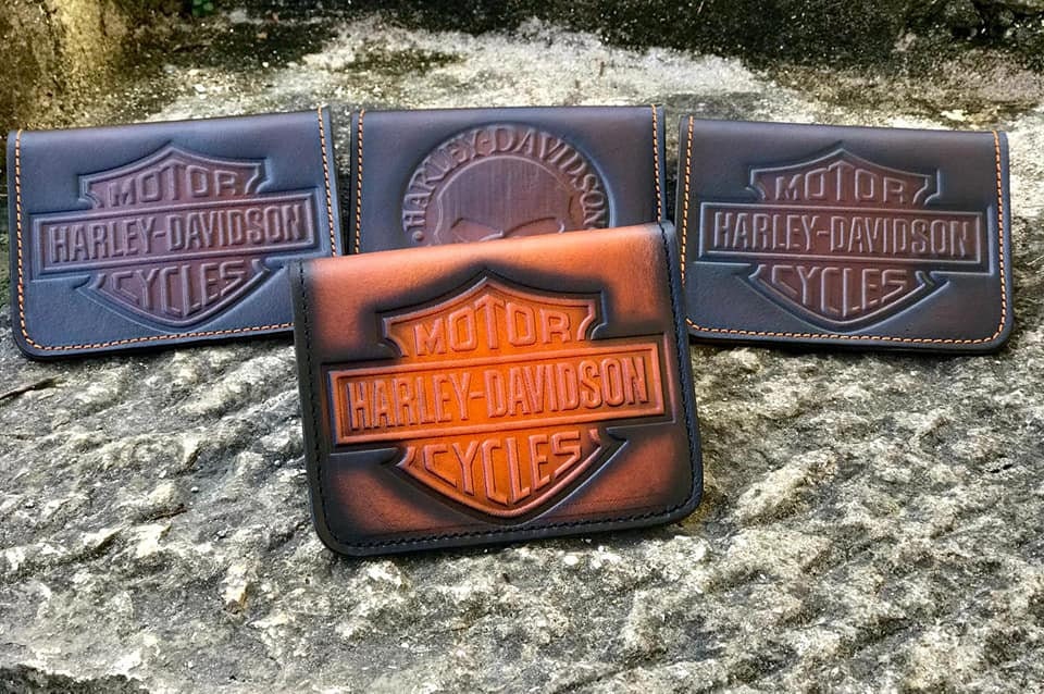 Harley-Davidson® Men's Bar & Shield Tri-Fold Chain Wallet Antique Brown  TC322H - Wisconsin Harley-Davidson