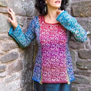 Suéter de mujer trenzado "Roses Thistles Shamrocks" - Patrón de tejido de diseñador / PDF descargable