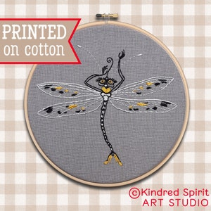 Dragonfly Embroidery Kit ; Insect design ; DIY craft ; Bug pattern ; Beginner embroidery ; Modern Hoop Art ; Best friend gift