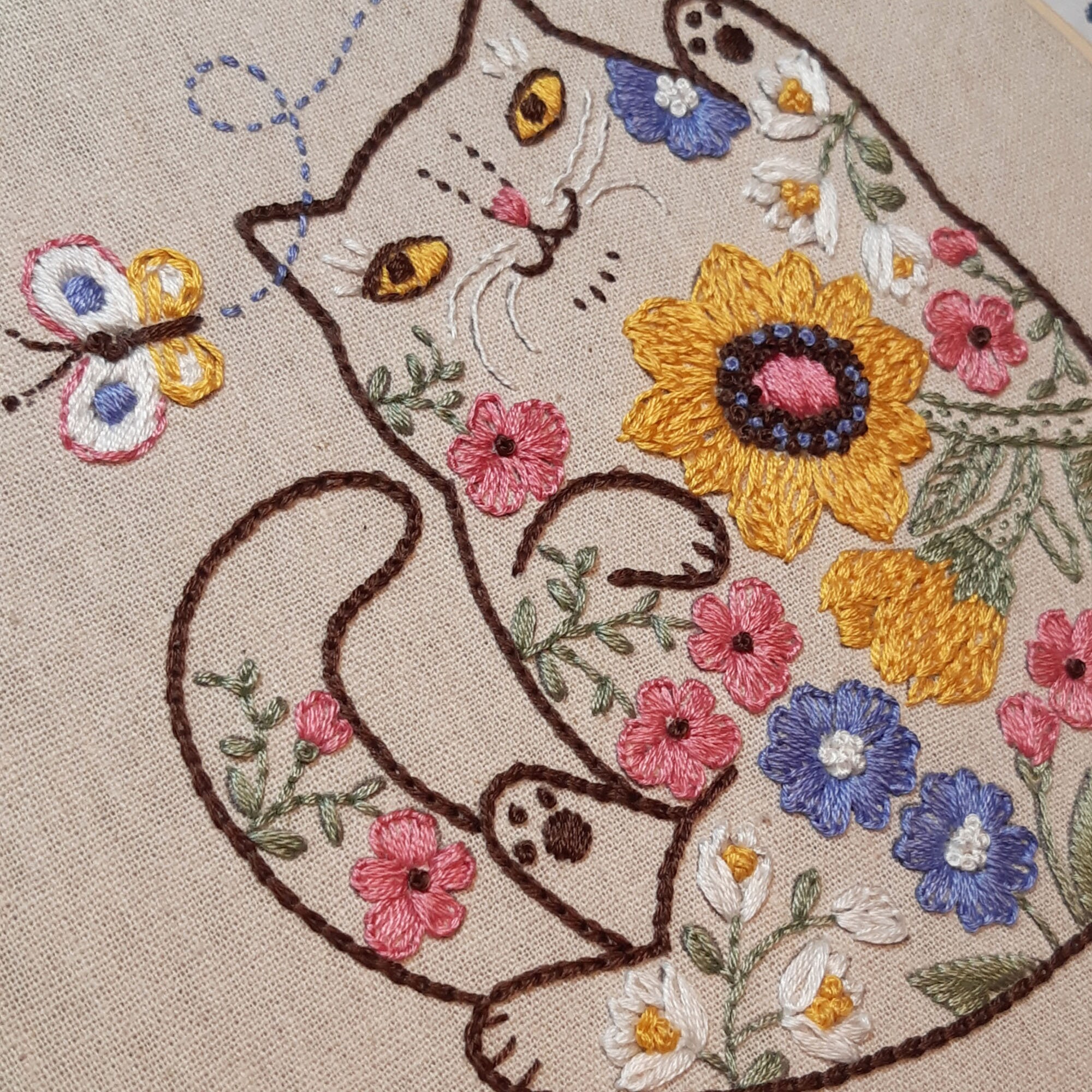 Hand Embroidery Kit Cat Design Cute Kitten Pattern 