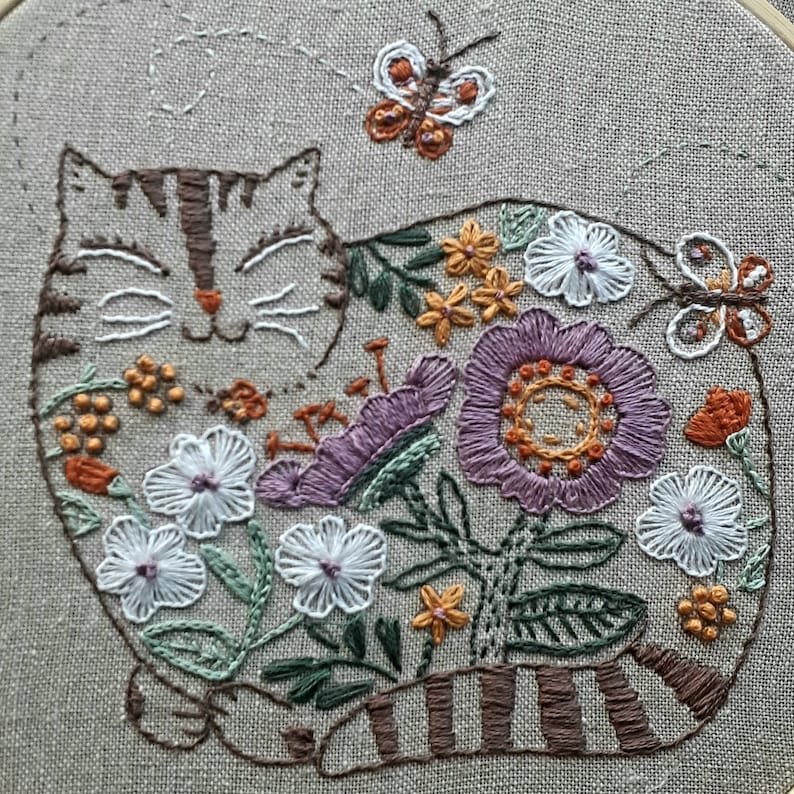 Cat Embroidery Kit; Cute Cat Hand embroidery pattern; DIY craft kit; Flower embroidery; Custom Wall Decor; 7 Hoop Art; Beginner Embroidery