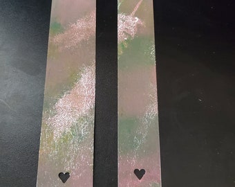 NATURE PRINT BOOKMARKS in mauve and green  for Earth lovers, set of 2