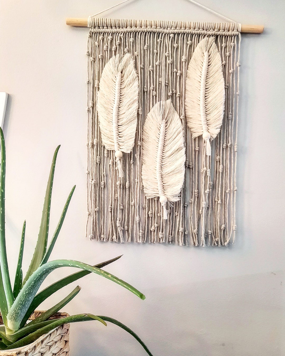 Macramé Feathers Wall Hanging/wall Hanging/modern/customizable Etsy