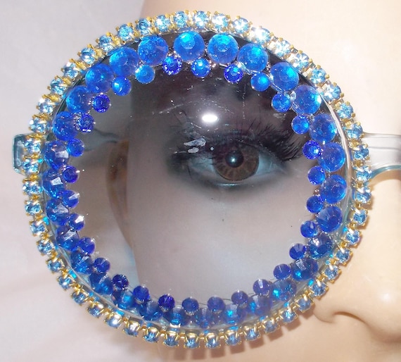 Blinged Out Blue Rhinestone Sunglasses: Unique Boutique  display picture 1