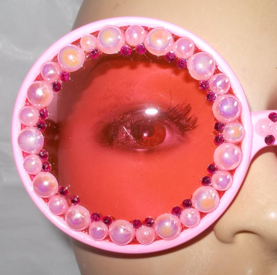 Oversized Pink Sunglasses with Pearl Accent Oversized Polarized Sunglasses with Clear Lenses UV400  main image 2