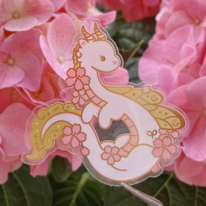 春のドラゴン | クリアステッカー、ビニールステッカー、桜