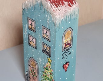 Miniature wooden house painted wooden house winter Christmas cat decoration turquoise shabby glitter snow Christmas tree wooden door with door wreath candles heart