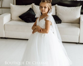 Ivory flower girl dress, Lace and tulle flower girl dress,Baby wedding dress,Junior bridesmaid dress,Rustic flower girl dress,Girl ball gown