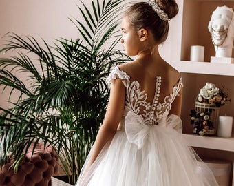 junior bride wedding dresses