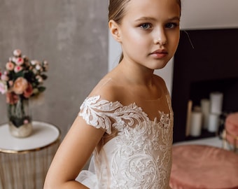 Girl ball gown,Lace dress,Rustic flower girl dress,Formal girl dresses,Ivory dress,Flower girl dress,Tulle girl dress,Girl wedding dress