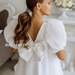 Princess flower girl dress Junior bridesmaid dress First communion dress Toddler dress Dress with bow White flower girl dress Tutu dress