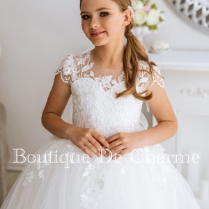 Lace flower girl dress Tutu dress Girl wedding dress Girl party dress Ivory flower girl dress Tulle flower girl dress Holy communion dress