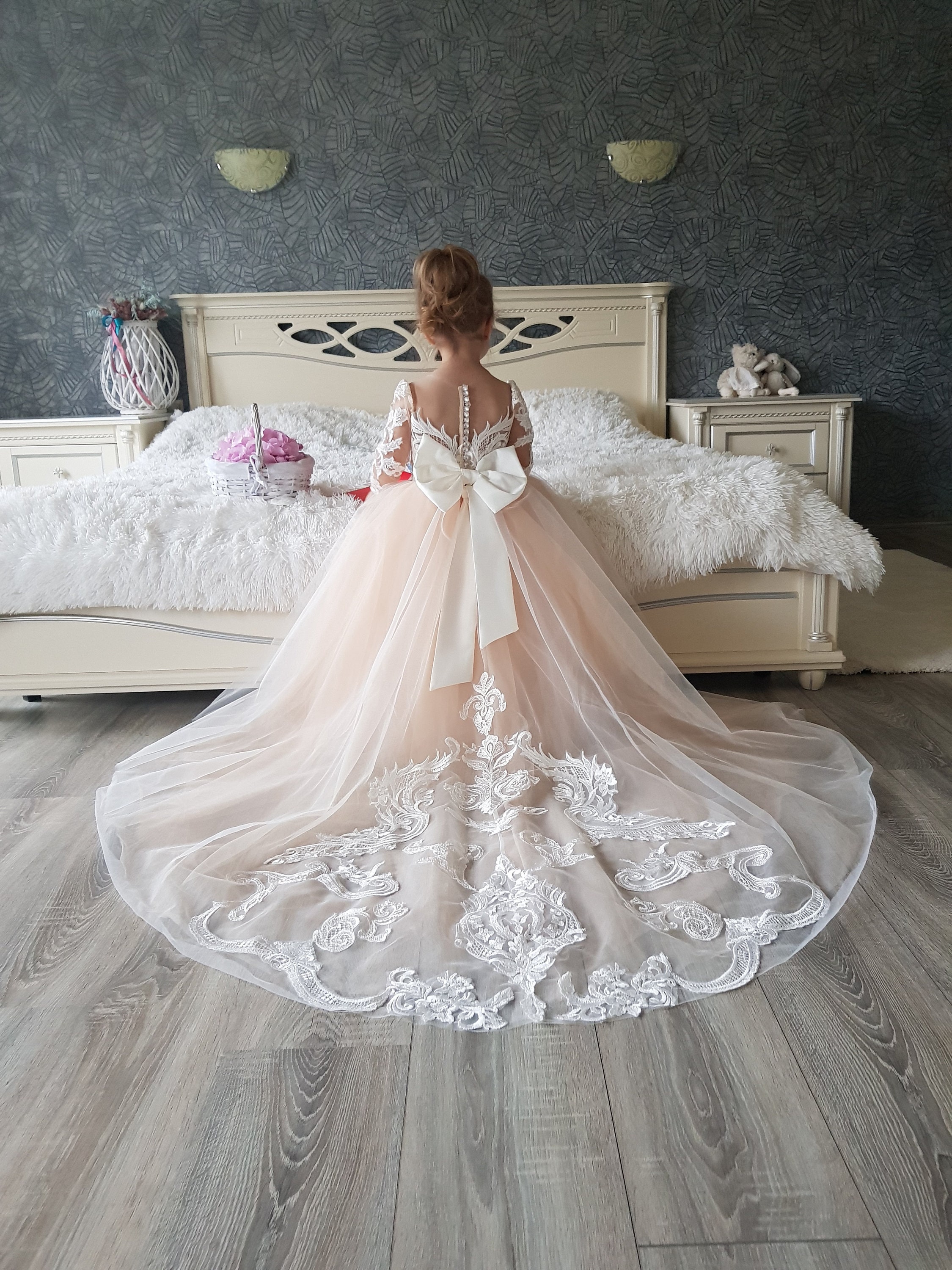 Ball Gown Lace White Flower Girls Dresses Kids Wedding Dress Holy Firs –  Siaoryne