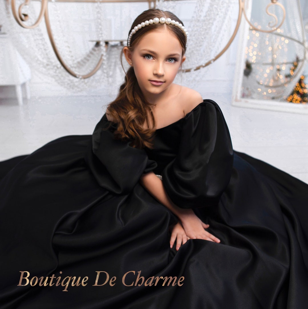 black dress with cape Embellished Design – M.R DESIGN Size:8.5 Made-to-Order Black tie optional beach