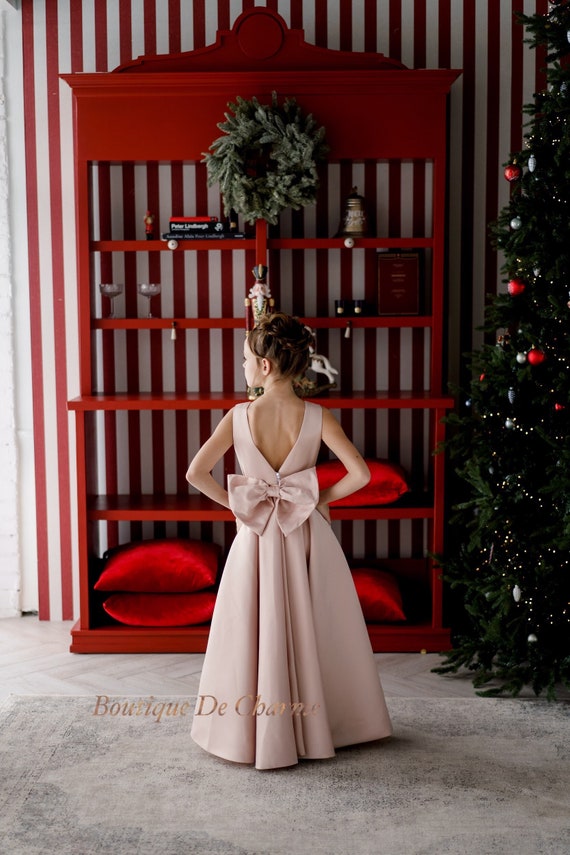 long wedding girls dress Powder Girl Dress, Wedding Girl Outfit,Junior Bridesmaid Dress, Fluffy Long Tulle Dress, Off Shoulders Girl Ball Gown With Bow