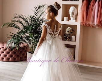 Long sleeve flower girl dress, Lace flower girl dress,White tulle flower girl dress,First communion dress,Girl tutu dress,Wedding girl dress